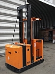 Electric Pallets/Stackers image